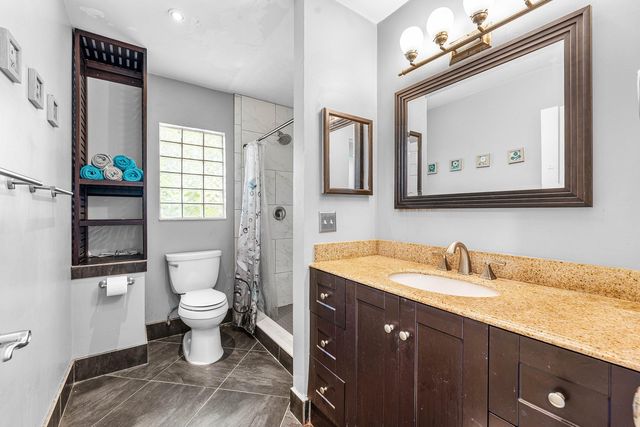 2810 Sand Pines Court, Lake Worth, FL 33462