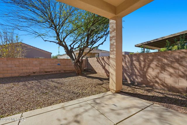 348 E Calle Criba, Green Valley, AZ 85614