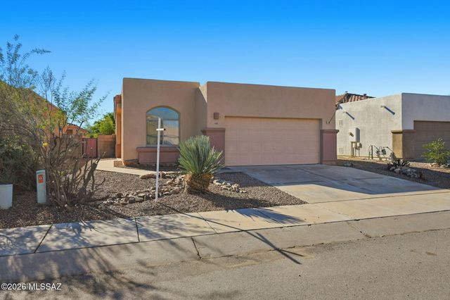 348 E Calle Criba, Green Valley, AZ 85614