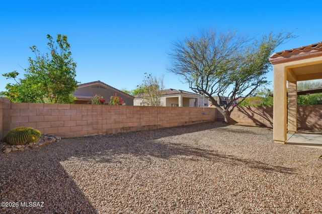 348 E Calle Criba, Green Valley, AZ 85614