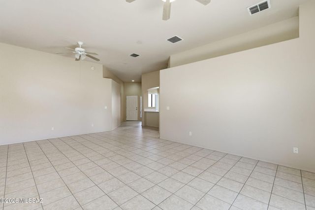 348 E Calle Criba, Green Valley, AZ 85614