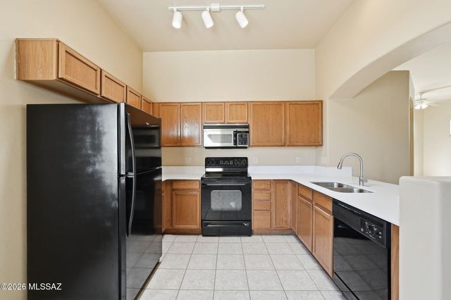 348 E Calle Criba, Green Valley, AZ 85614