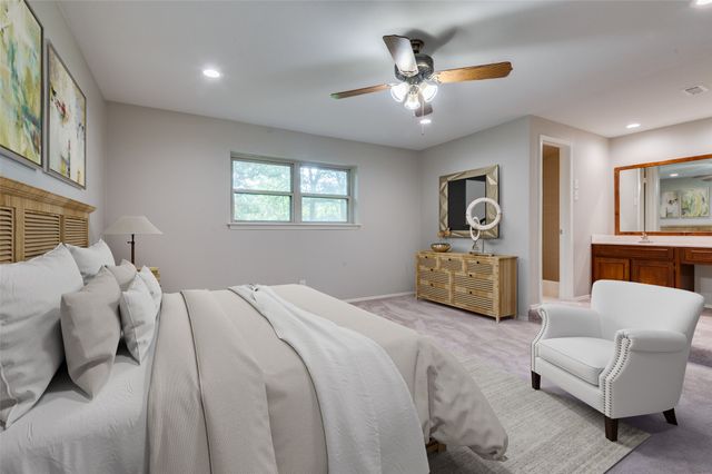 5500 Woodland Hills Drive, Denton, TX 76208