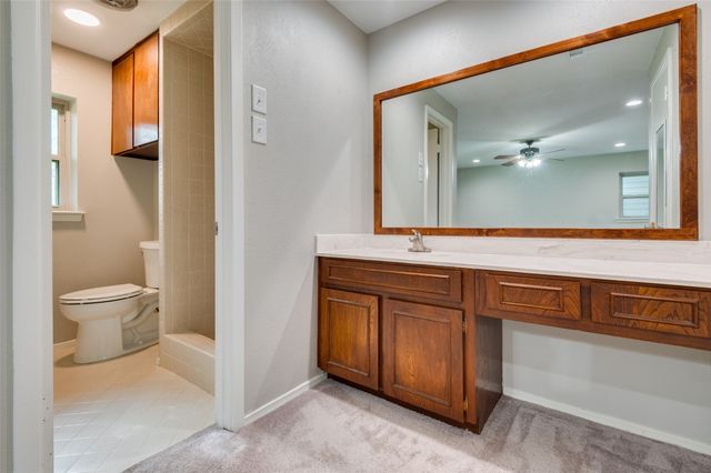5500 Woodland Hills Drive, Denton, TX 76208