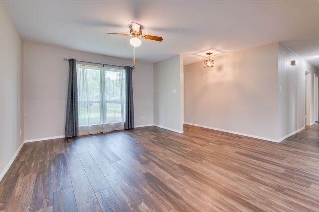 5500 Woodland Hills Drive, Denton, TX 76208