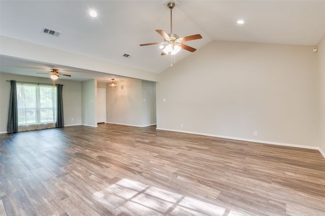 5500 Woodland Hills Drive, Denton, TX 76208