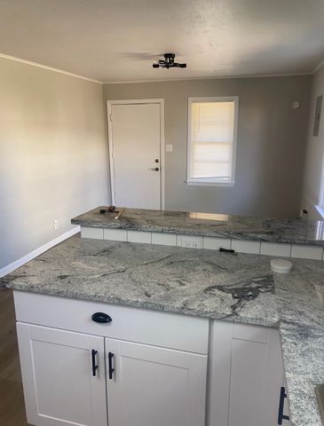 225 E Reynosa, De Leon, TX 76444