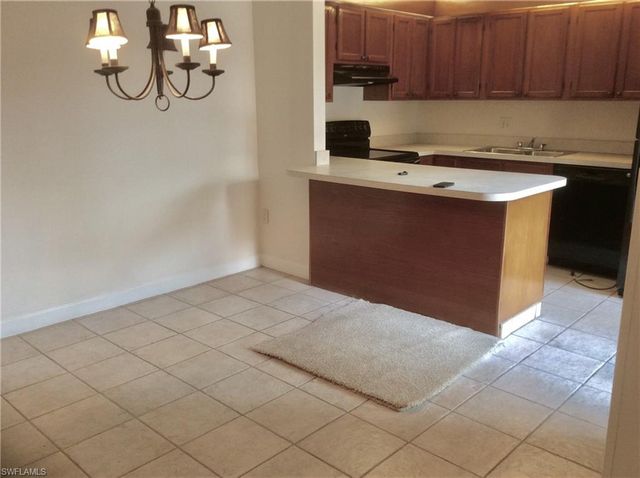 5249 Cedarbend DR 3, Fort Myers, FL 33919