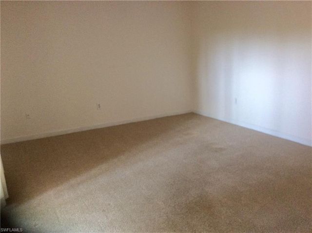 5249 Cedarbend DR 3, Fort Myers, FL 33919