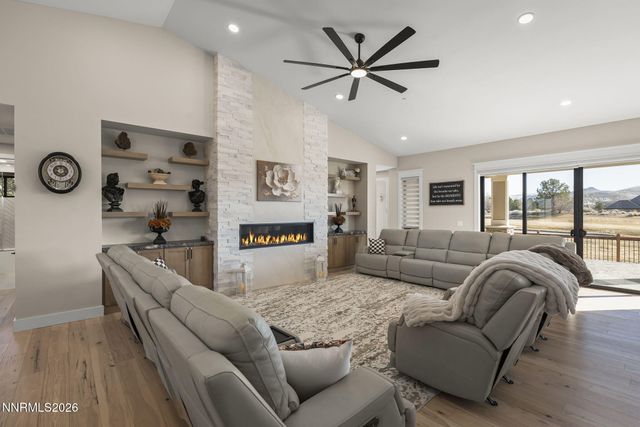 7201 Silver King Drive, Sparks, NV 89436