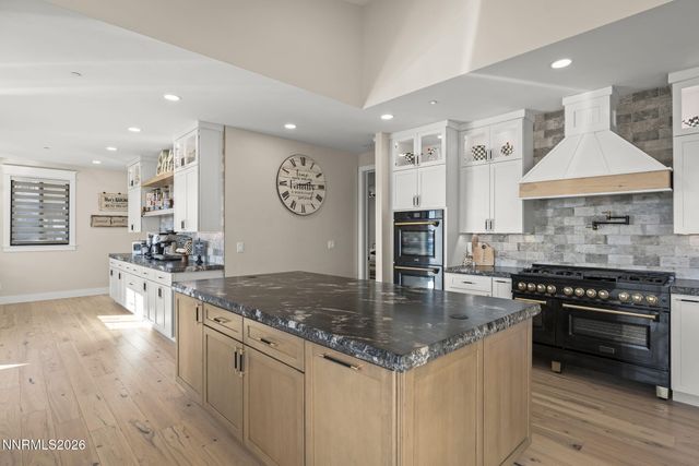 7201 Silver King Drive, Sparks, NV 89436