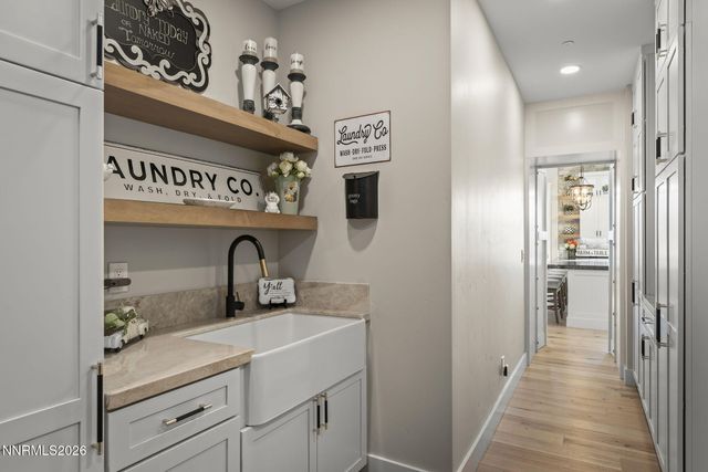 7201 Silver King Drive, Sparks, NV 89436