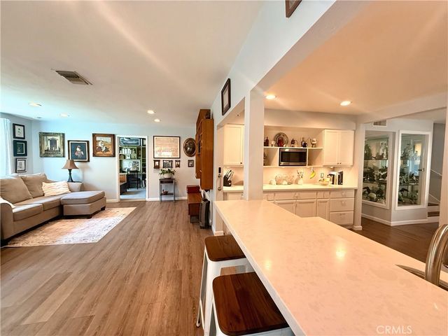 23026 Ash Glen Circle, Valencia, CA 91354