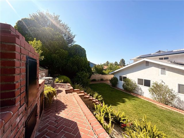 23026 Ash Glen Circle, Valencia, CA 91354