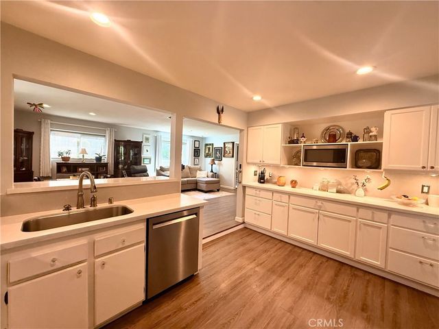 23026 Ash Glen Circle, Valencia, CA 91354