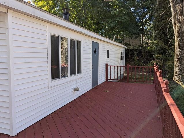 8 Gwyn Lane, West Bloomfield, NY 14469