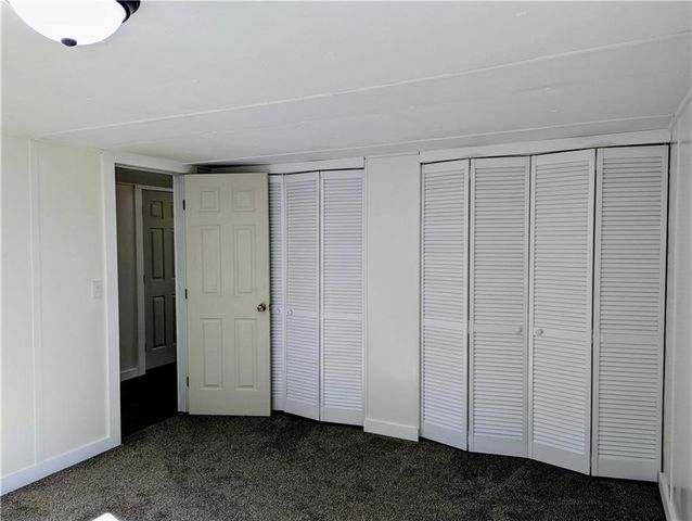 8 Gwyn Lane, West Bloomfield, NY 14469