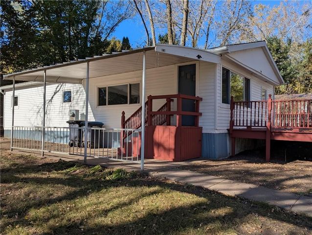 8 Gwyn Lane, West Bloomfield, NY 14469