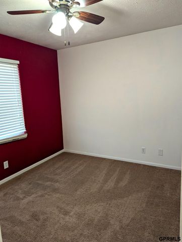 3102 Lone Tree Road, Bellevue, NE 68123