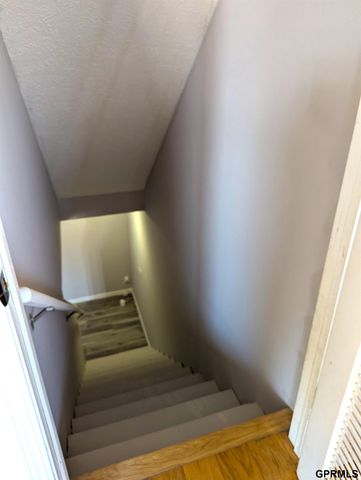 3102 Lone Tree Road, Bellevue, NE 68123