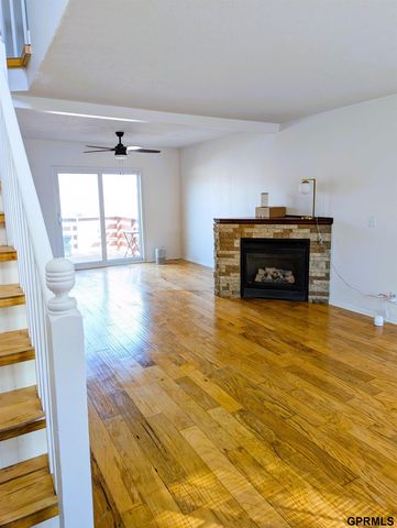 3102 Lone Tree Road, Bellevue, NE 68123