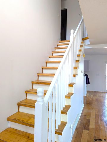 3102 Lone Tree Road, Bellevue, NE 68123