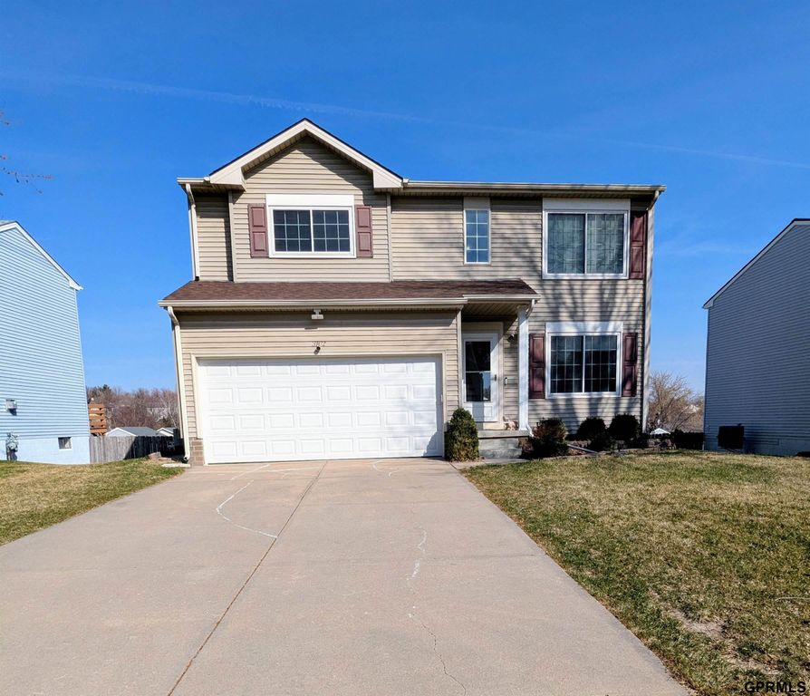 3102 Lone Tree Road, Bellevue, NE 68123