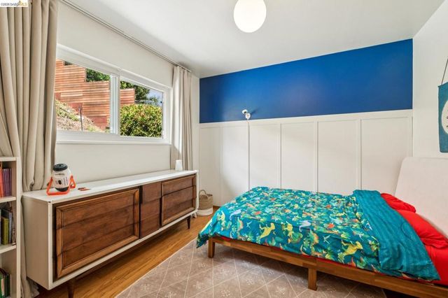 4851 Scotia Ave, Oakland, CA 94605