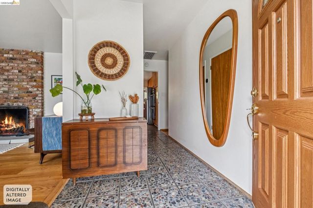 4851 Scotia Ave, Oakland, CA 94605