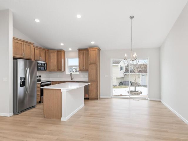 1301 Prairie Street NW, Montgomery, MN 56069