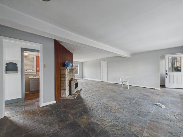 1334 W 21st Street, Houston, TX 77008