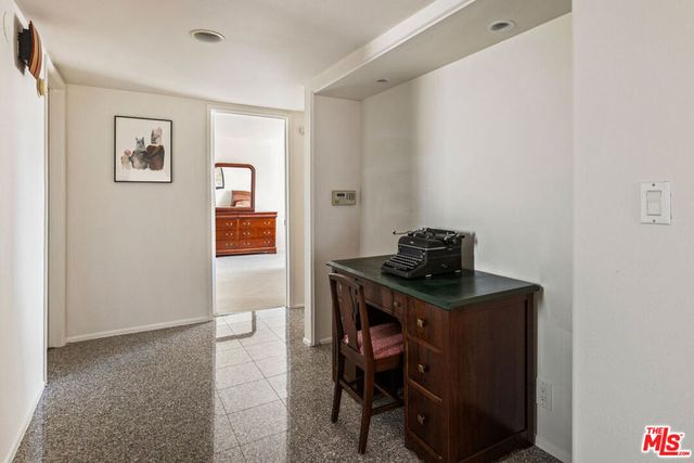 1325 Valley View Road 304, Glendale, CA 91202