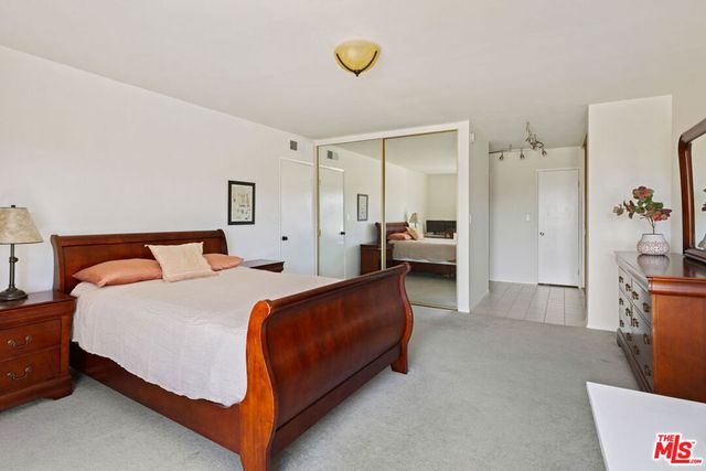 1325 Valley View Road 304, Glendale, CA 91202