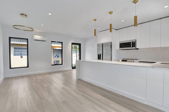 1361 SE 4th Street 3, Deerfield Beach, FL 33441