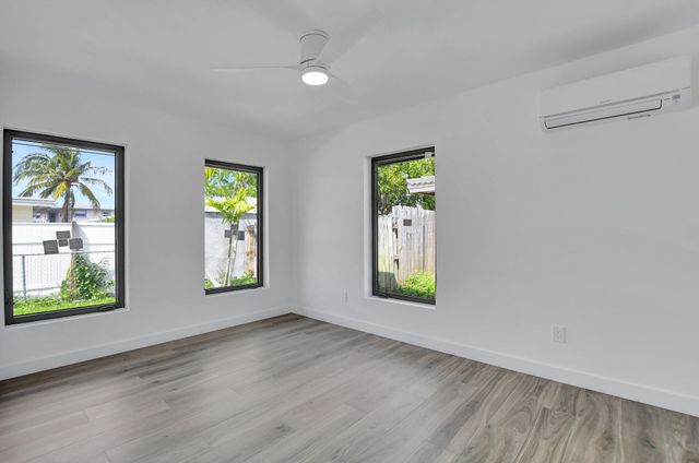 1361 SE 4th Street 3, Deerfield Beach, FL 33441