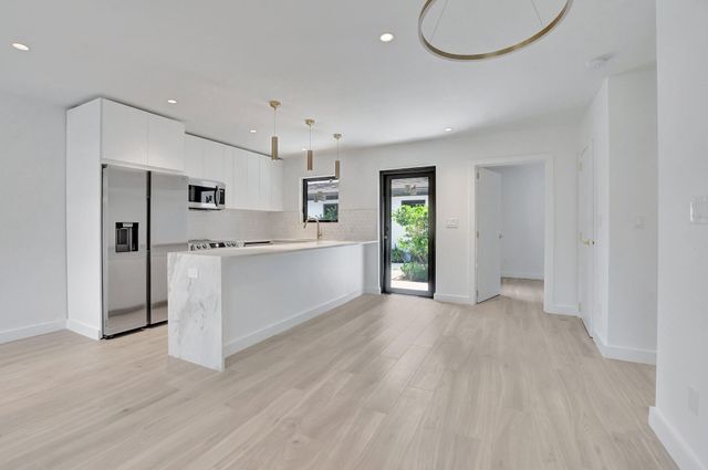 1361 SE 4th Street 3, Deerfield Beach, FL 33441