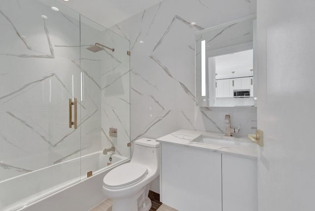 1361 SE 4th Street 3, Deerfield Beach, FL 33441
