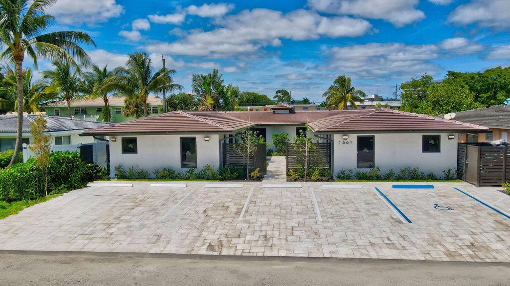 1361 SE 4th Street 3, Deerfield Beach, FL 33441