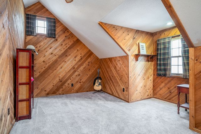 22 Wildwood Trail, Bettendorf, IA 52722