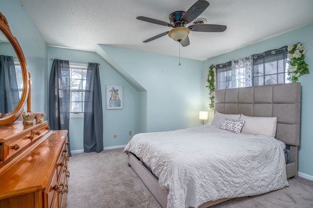 22 Wildwood Trail, Bettendorf, IA 52722