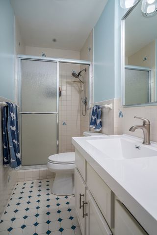 22 Wildwood Trail, Bettendorf, IA 52722