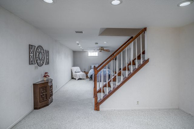 22 Wildwood Trail, Bettendorf, IA 52722