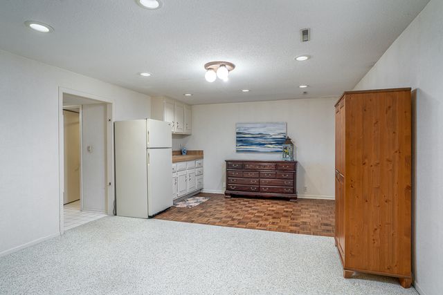 22 Wildwood Trail, Bettendorf, IA 52722