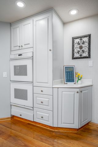 22 Wildwood Trail, Bettendorf, IA 52722