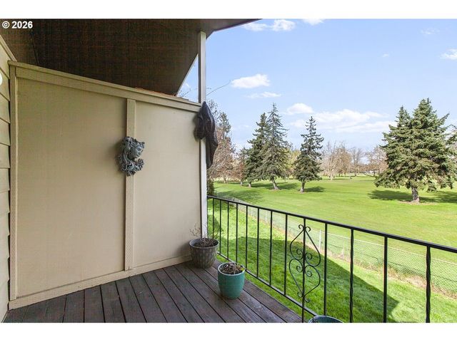 1322 Ne HOGAN Dr, Gresham, OR 97030