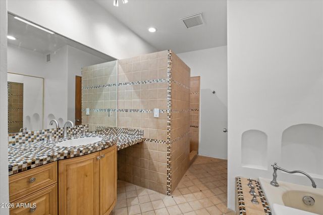 9420 E CACTUS Road, Scottsdale, AZ 85260
