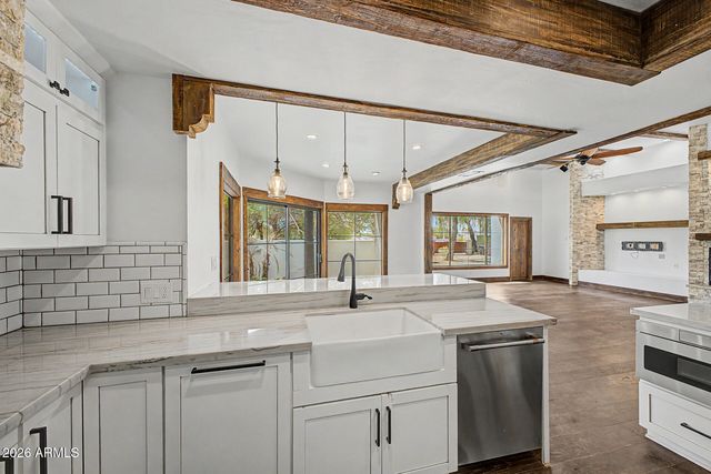 9420 E CACTUS Road, Scottsdale, AZ 85260
