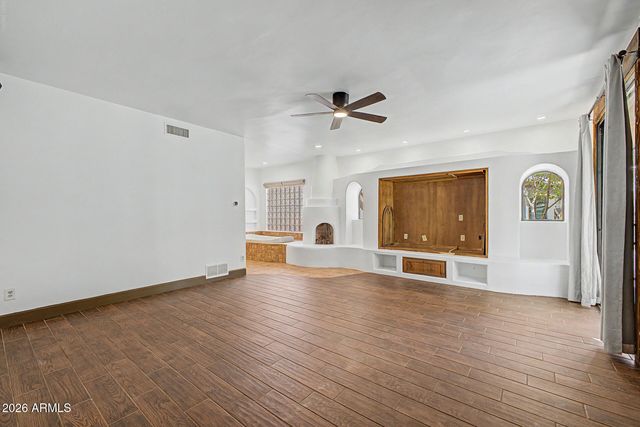 9420 E CACTUS Road, Scottsdale, AZ 85260