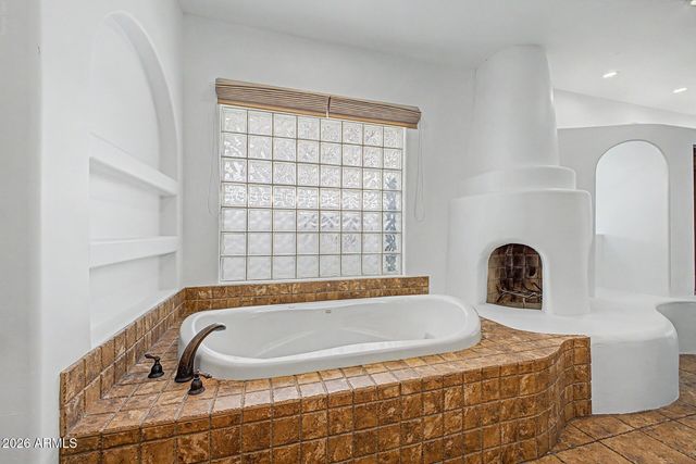 9420 E CACTUS Road, Scottsdale, AZ 85260