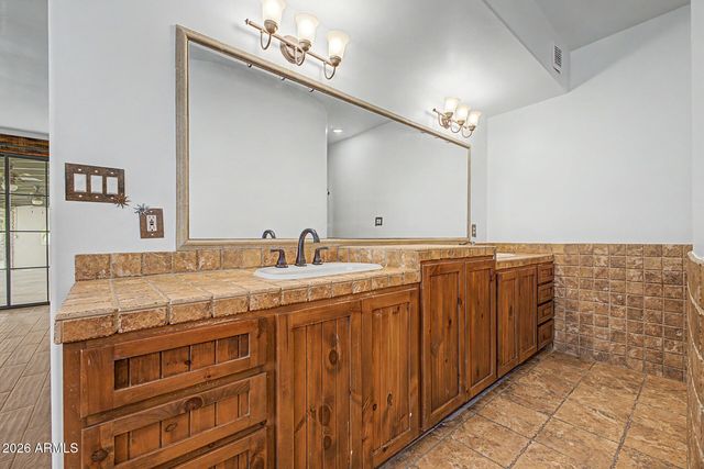 9420 E CACTUS Road, Scottsdale, AZ 85260